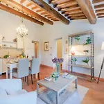 شقة Apartment In Lucca With Winery And Pool