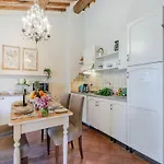 شقة Apartment In Lucca With Winery And Pool Cappella