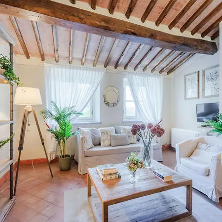 Apartment In Lucca With Winery And Pool * Cappella